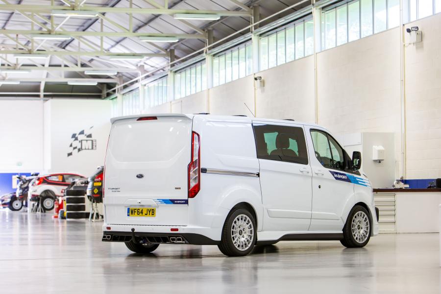  Ford Transit Custom M-Sport 2015 года  (фото 34 из 38)